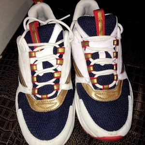 Dior home b22 size 8